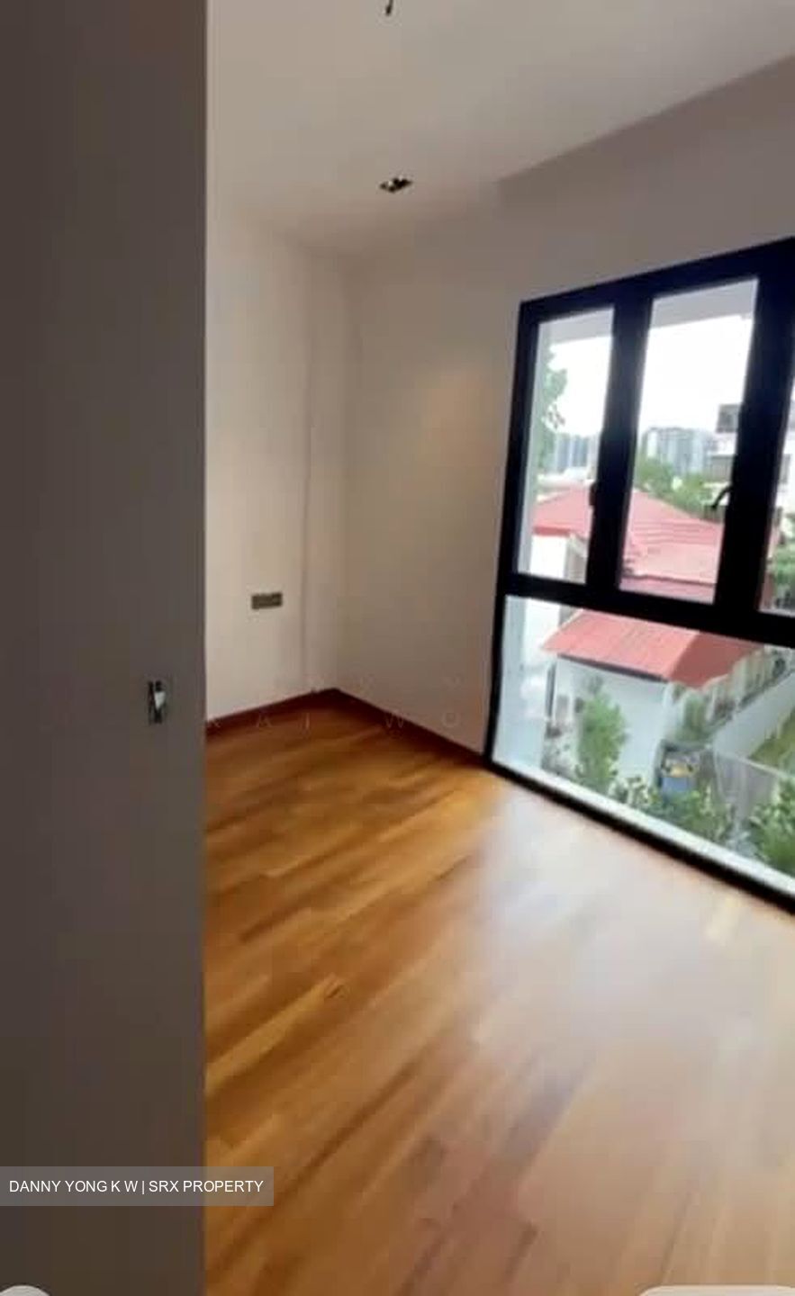 Joo Chiat Place (D15), Terrace #560034261